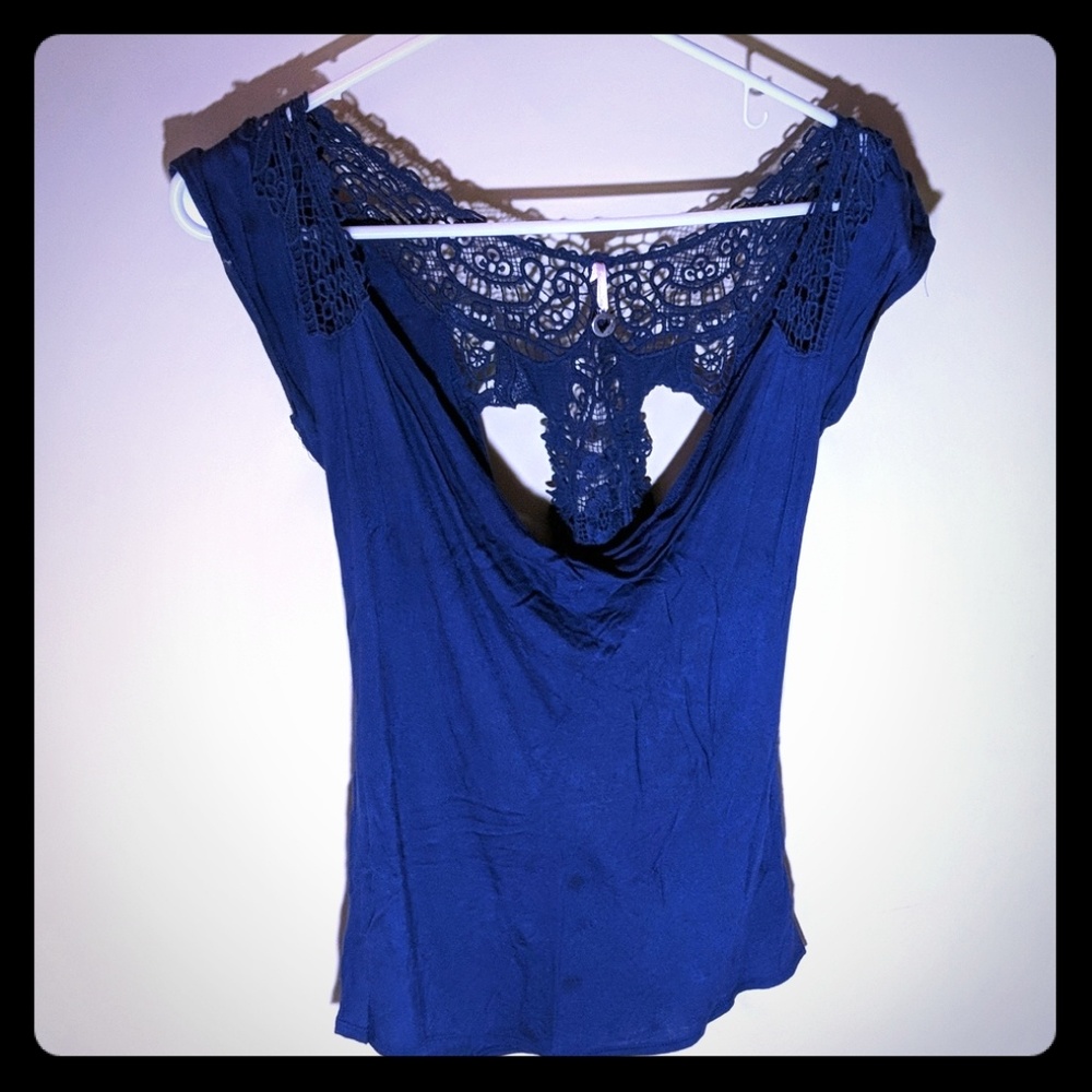 Women's dressy top